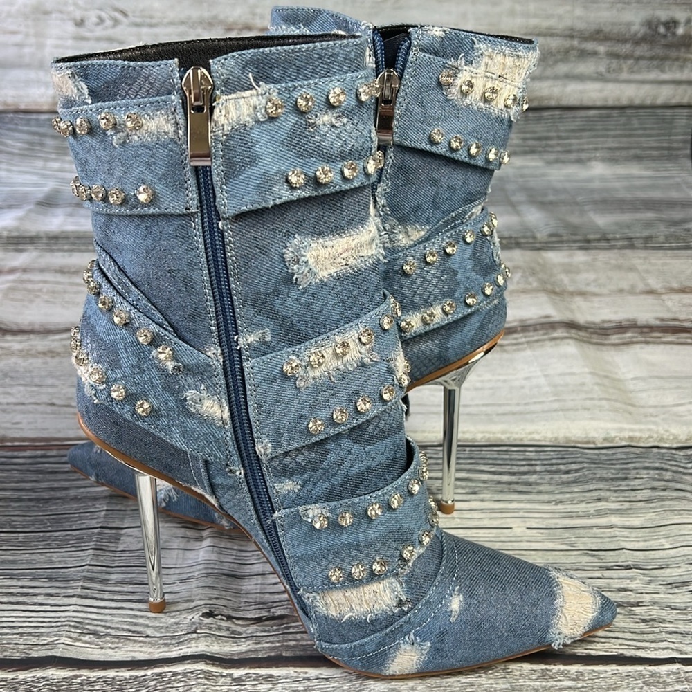 OMINE Women’s Distressed Jean Boots with Buckles, Rhinestone’s and Zipper Size 9 - Picture 6 of 9